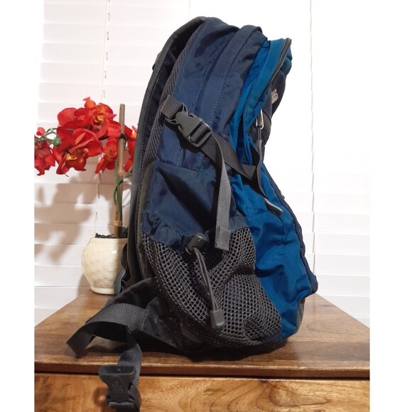 SOLD🟠🟠🟠🟠🟠🟠The North Face Borealis Large Backpack Gray Blue 19"H x14"W - Picture 4 of 14
